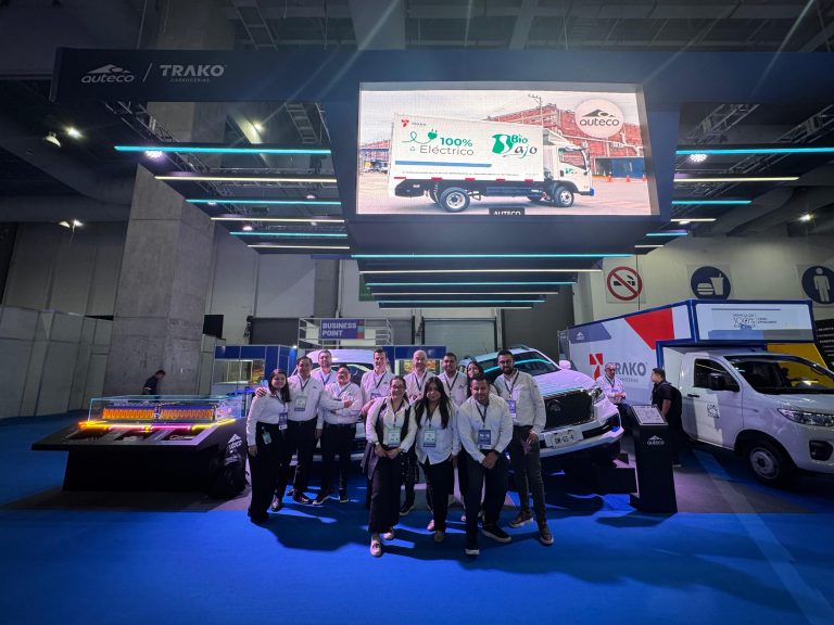 Vehículos eléctricos Auteco presentados en The Logistics World Summit 2025