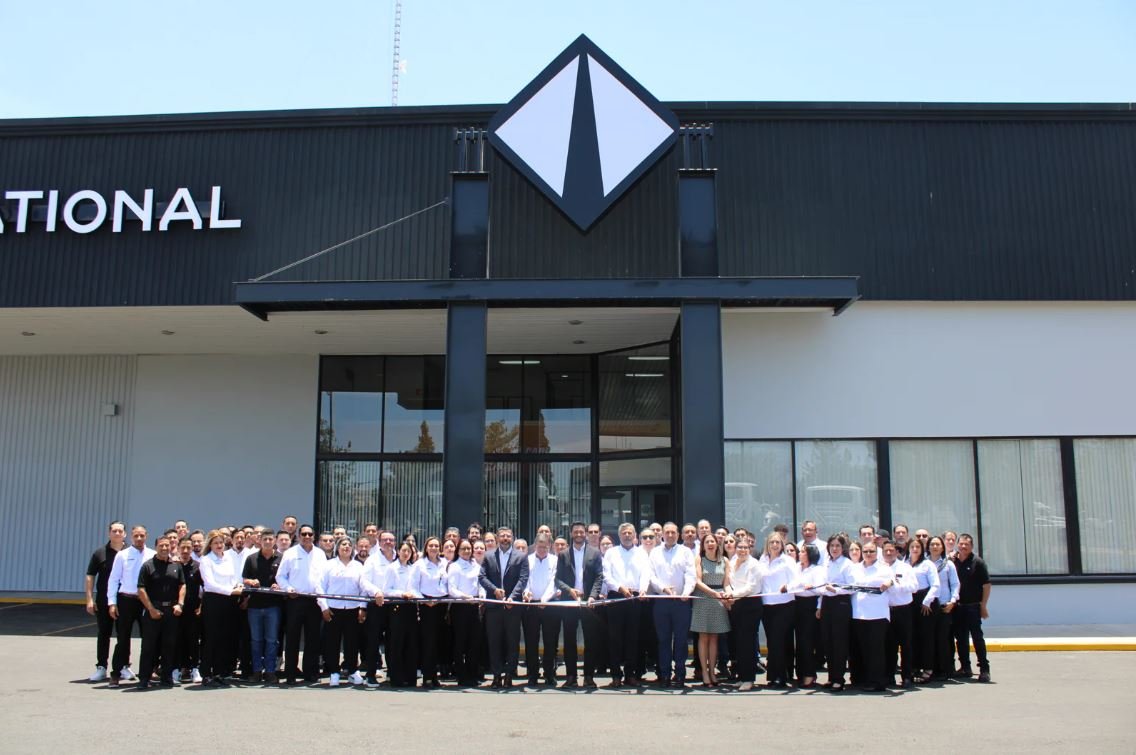 CADUSA renueva agencia con Internacional