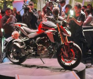 Hunk 250R ficha técnica
