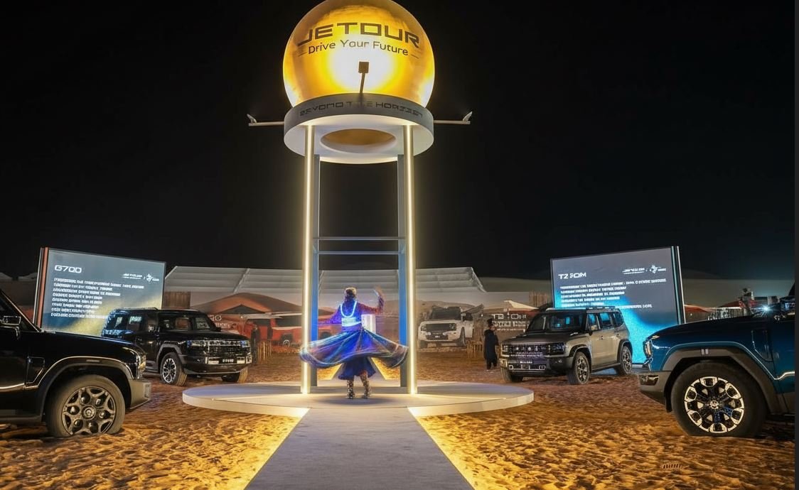 SUVs JETOUR exhibidos en el desierto de Liwa durante un evento off-road internacional