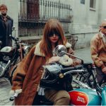 Lentes Royal Enfield × VALLON Moto Aviators con diseño retro y armazón TR90 inspirados en la serie Classic.