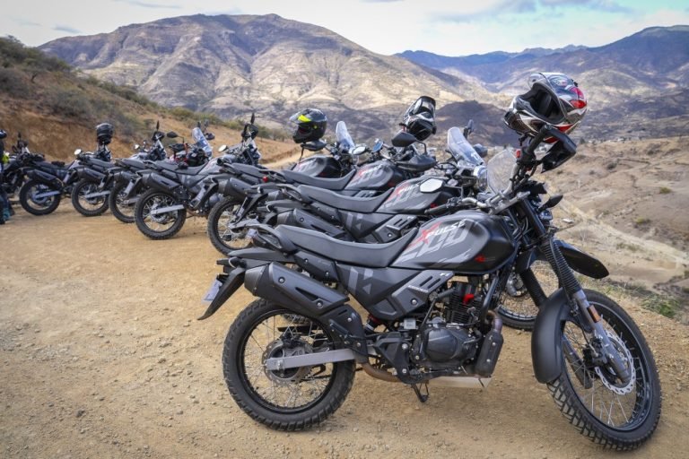 Hero Xpulse 200 4V rodando en caminos de sierra durante la Xpulse Xpedition 2026 en Oaxaca