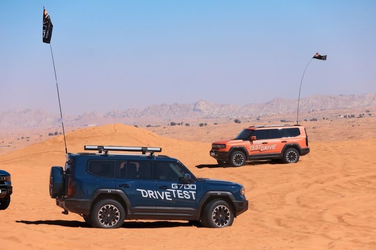 JETOUR G700 presentado en Dubái como SUV híbrido enchufable de alto desempeño