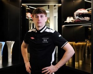 Alessandro Giusti piloto francés que participará en la práctica de rookies de Fórmula E con Jaguar TCS Racing