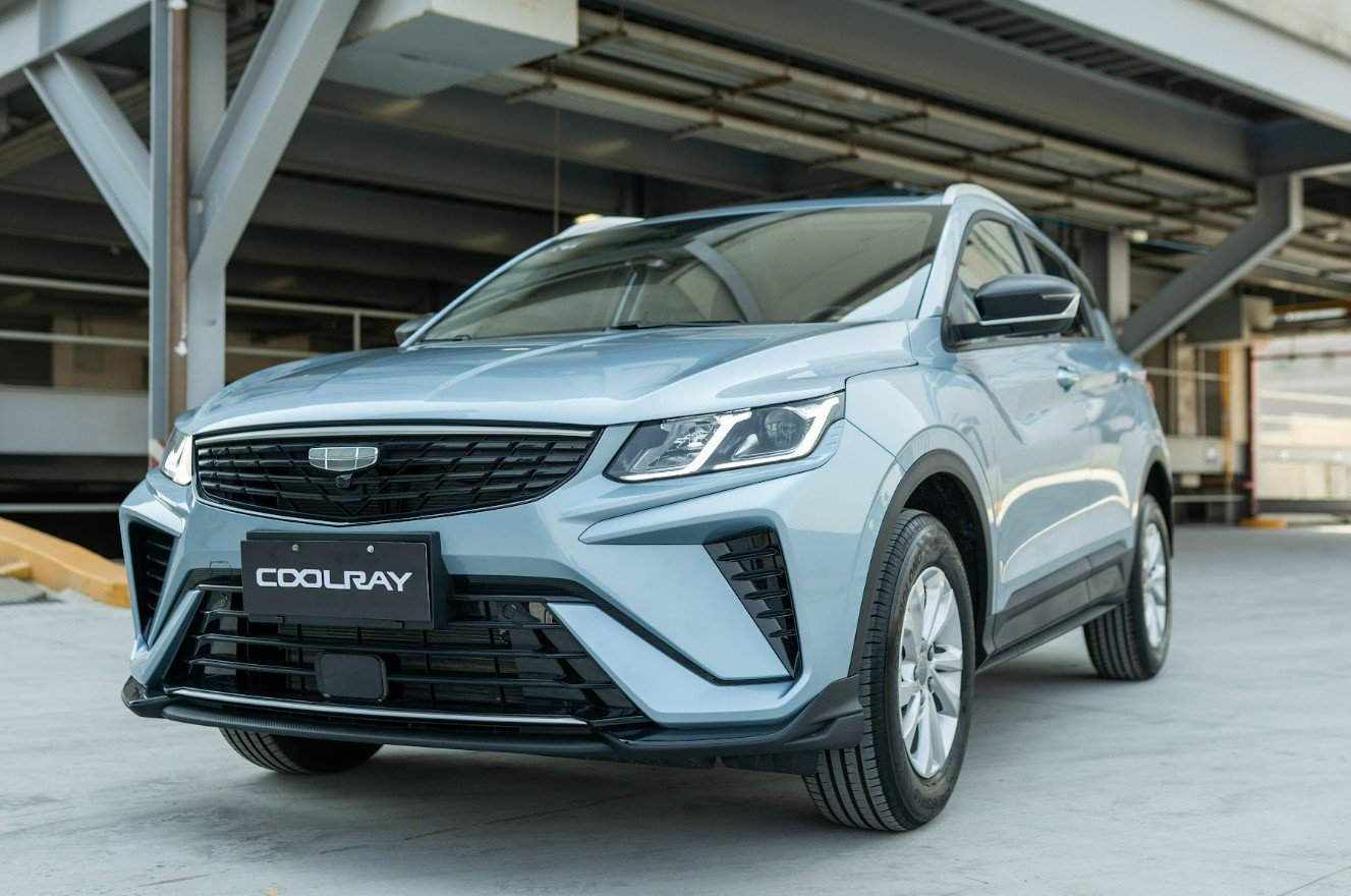 Geely Coolray Lite 2026 en México vista frontal en color Azul Óptico