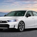 Honda Civic Hybrid durante prueba de manejo como sedán híbrido compacto