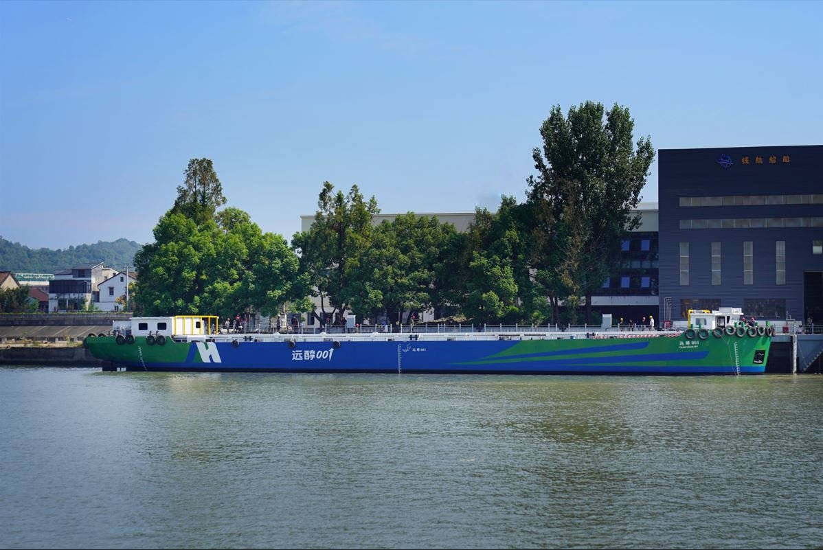 Sistema híbrido eléctrico de metanol-hidrógeno desarrollado por Geely para transporte pesado