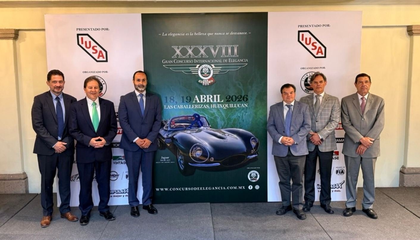 autos clásicos exhibidos en el Gran Concurso de Elegancia en México