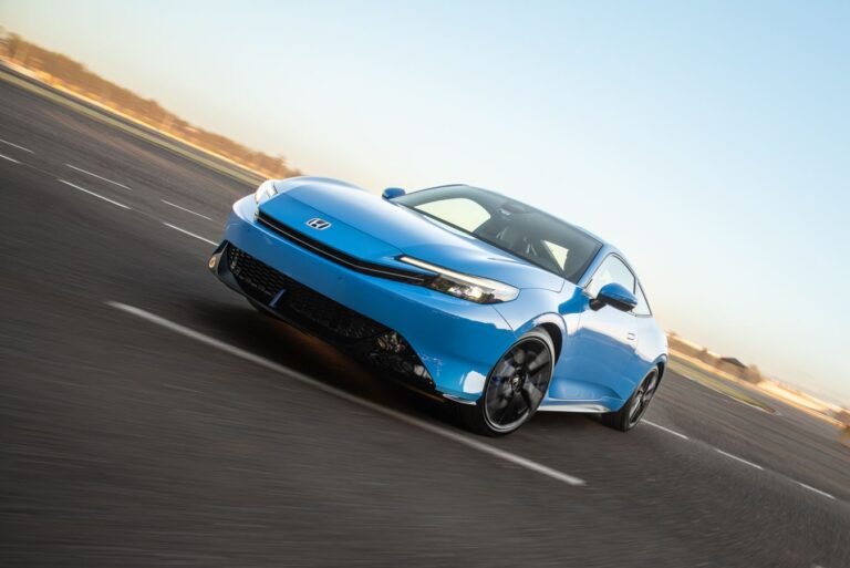 Honda Prelude 2026 color azul con diseño coupé, sistema híbrido y enfoque deportivo en México