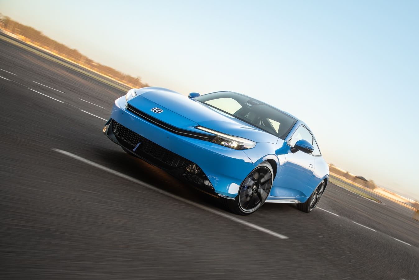 Honda Prelude 2026 color azul con diseño coupé, sistema híbrido y enfoque deportivo en México