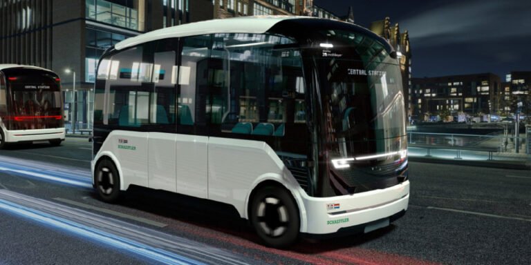 Minibús autónomo SUE con parabrisas panorámico de 381 cm en policarbonato