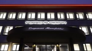 Nueva planta de relojería de Porsche Design en Grenchen, Suiza, con espacios de producción y experiencia de marca