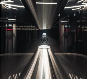 Porsche Design inaugura planta de relojería en Grenchen, Suiza al interior