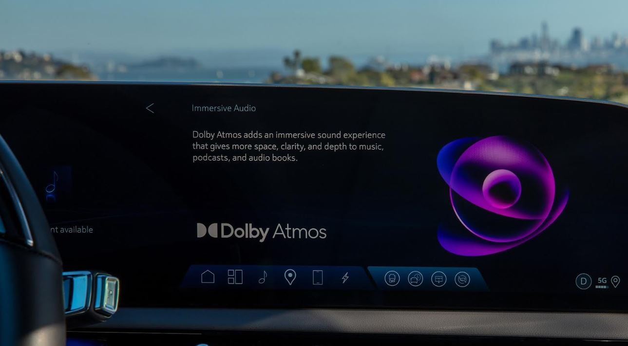 Cadillac Escalade IQ con sistema de audio Dolby Atmos disponible en México mediante conectividad OnStar