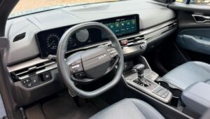 Kia Sportage 2026 SXL mostrando diseño exterior y luces LED