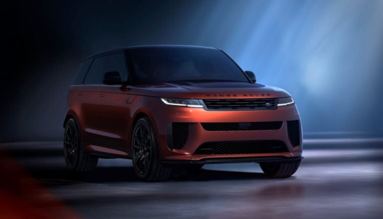 Range Rover Sport SV Carbon con detalles en fibra de carbono y motor V8 en México