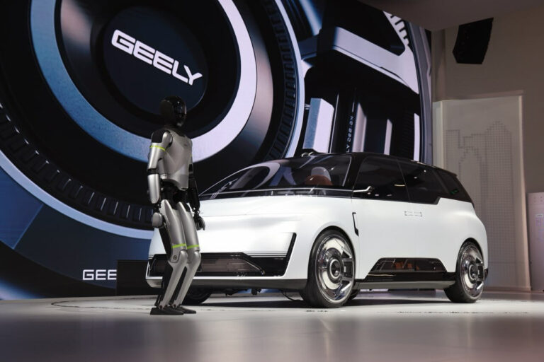 Robotaxi Eva Cab de Geely con tecnología de conducción autónoma nivel 4 en Auto China 2026