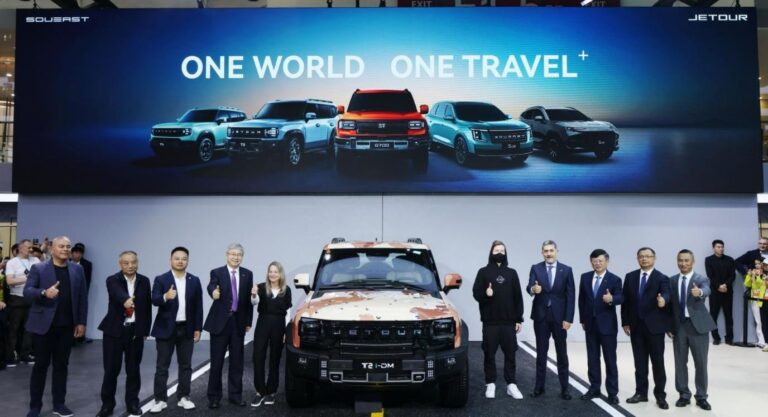 JETOUR G700 SUV híbrido con 904 hp y tracción XWD presentado en Auto China 2026