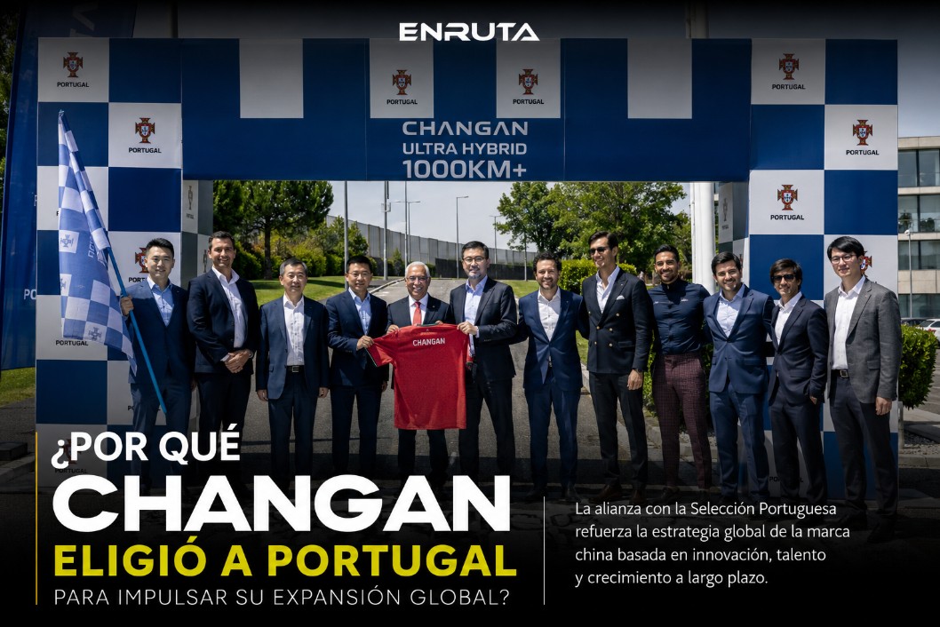 Jugadores de la Selección de Portugal junto a la imagen corporativa de Changan durante el anuncio de la alianza global